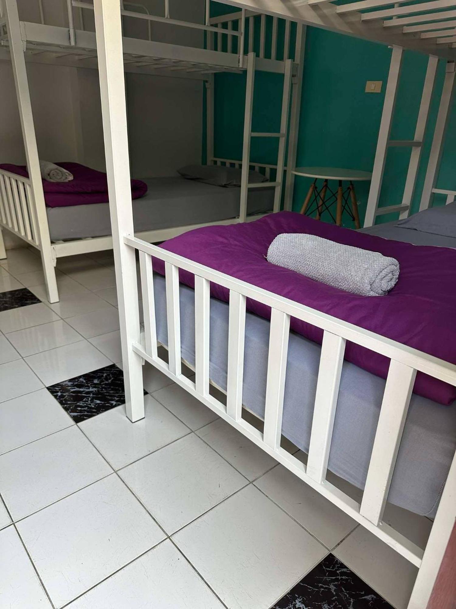 Blue Moon House - A Budget Hostel For Easy Travellers Chiang Mai Exteriör bild