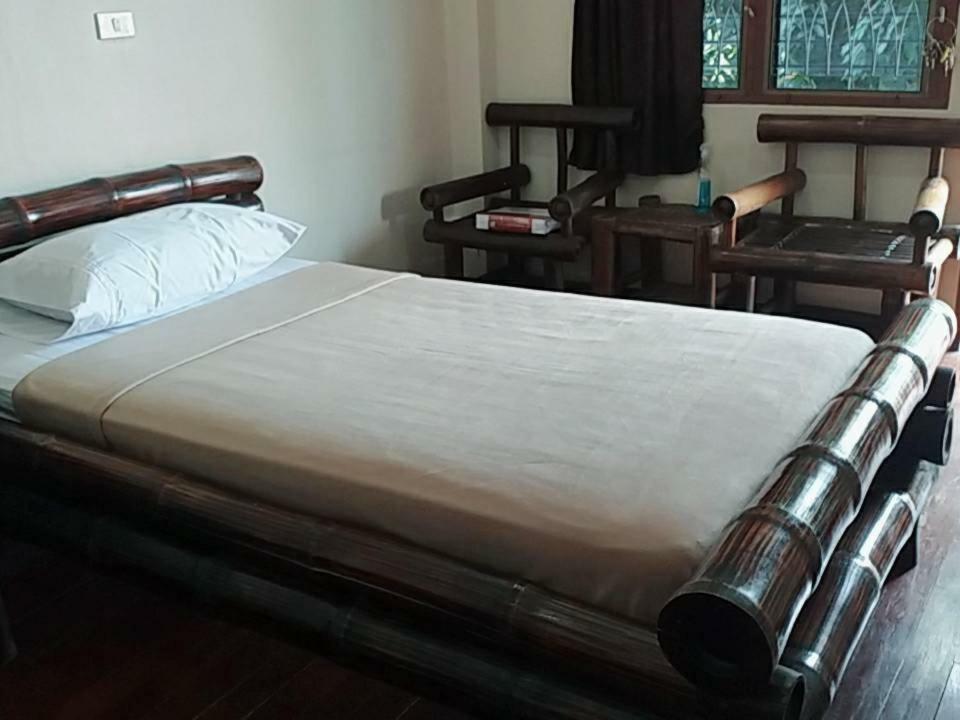 Blue Moon House - A Budget Hostel For Easy Travellers Chiang Mai Exteriör bild
