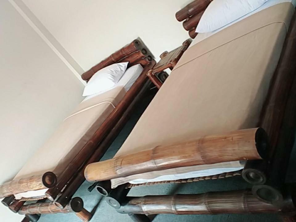 Blue Moon House - A Budget Hostel For Easy Travellers Chiang Mai Exteriör bild